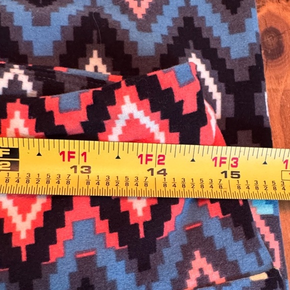 LuLaRoe Women's Leggings with Multicolor Diamond Pattern - Picture 3 of 6